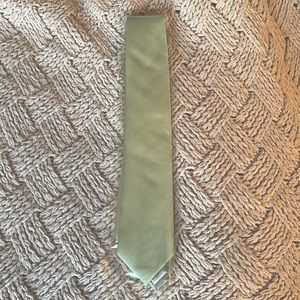Sage Tie Bar Herringbone Tie